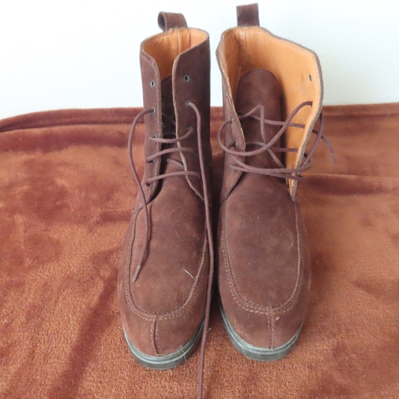 womens Salvatore Ferragamo sport suede boots sz 8 AA - Picture 2 of 9